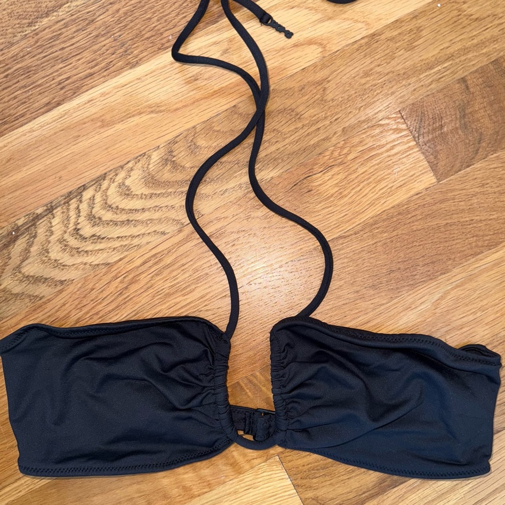 SKIMS SIGNATURE HALTER BIKINI TOP | Size: M | Color ONYX - Sold Out!! NWOT - Picture 4 of 5